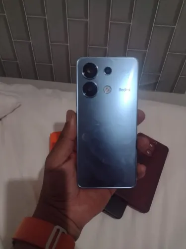 Redmi note 13 5G 256GB 8 GB Ram