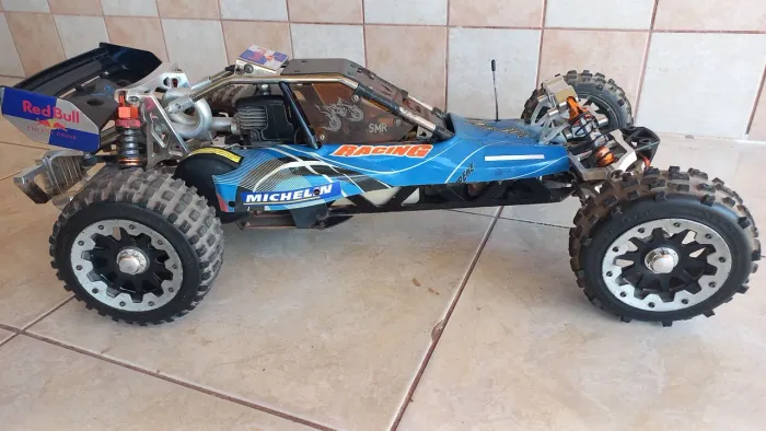 Automodelo baja 5b