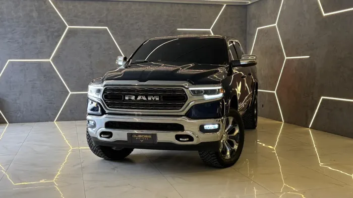 Dodge RAM 1500 Limited Hemi,Ano 2023,Teto solar,Impecável