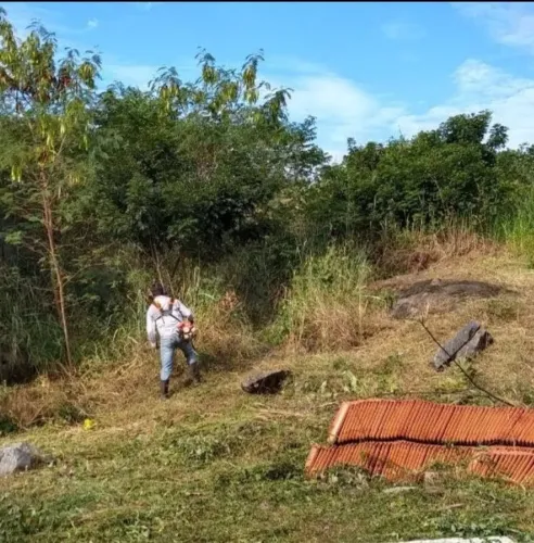 Roçadas aplicação de randap e instalação de biodegestor