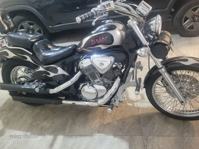 Shedow 600cc 