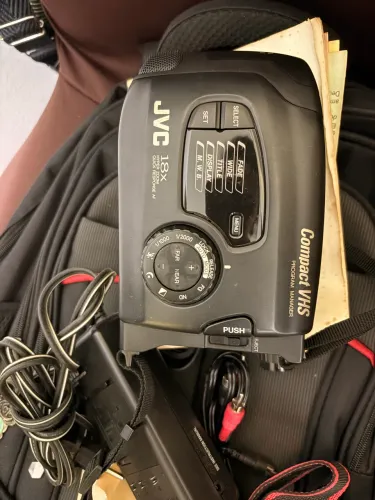 Filmadora JVC compact VHS