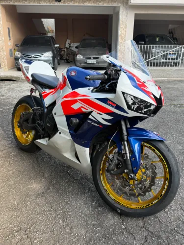 CBR 600RR Pista