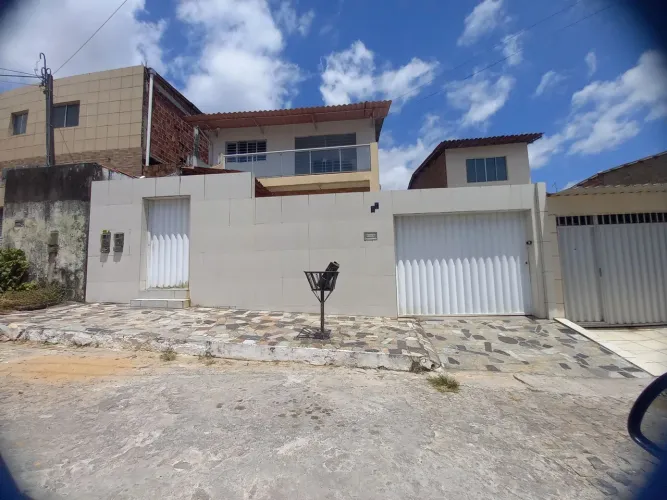 Casa para alugar na Lagoa Encantada - Cohab / Ibura