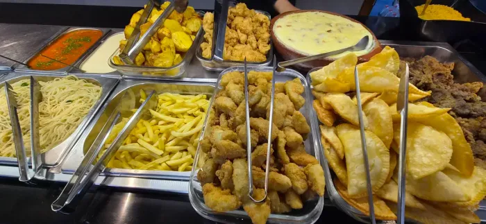 AUXILIAR DE COZINHA