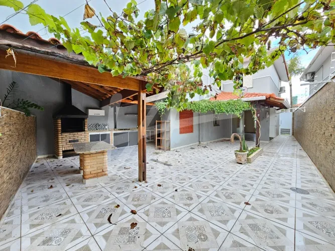 Casa à venda no Villa Flora Sumaré | 3 dormitórios, suíte e espaço gourmet