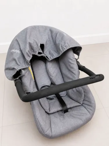 Bebê Conforto Kiddo (Cinza)