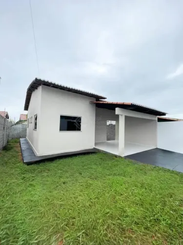 Casa Otima e Bonita Para Vender com 02 quartos 01 suítes no bairro Parque das Carmélias em