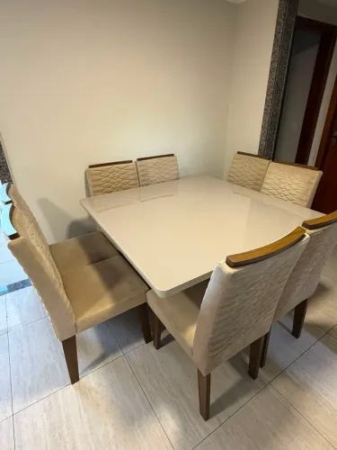 Mesa de jantar 8 com cadeiras