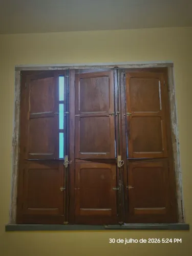 Janelas rústicas