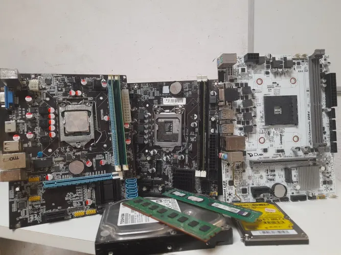Placa mãe AMD A520ZG AM4 DDR4 + KIT i5 1155 h61+ 12GB memória RAM 2TB (conserto ou peças)