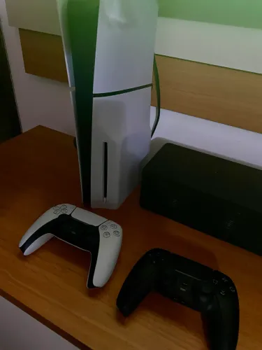 PS5 pouquíssimo uso!!