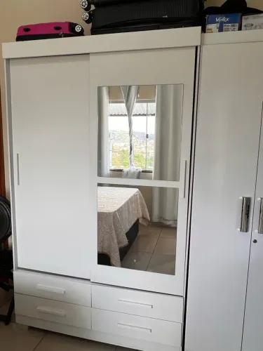 guarda roupa de solteiro