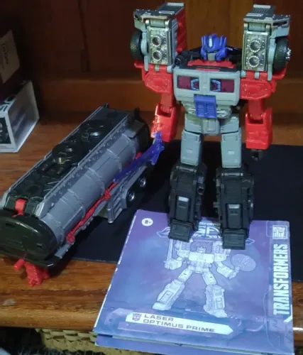 Transformers Optimus Prime Legacy