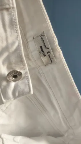 Short jeans unissex branco
