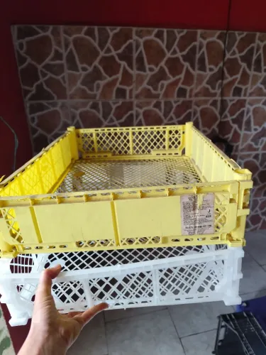 Caixas de plástico *