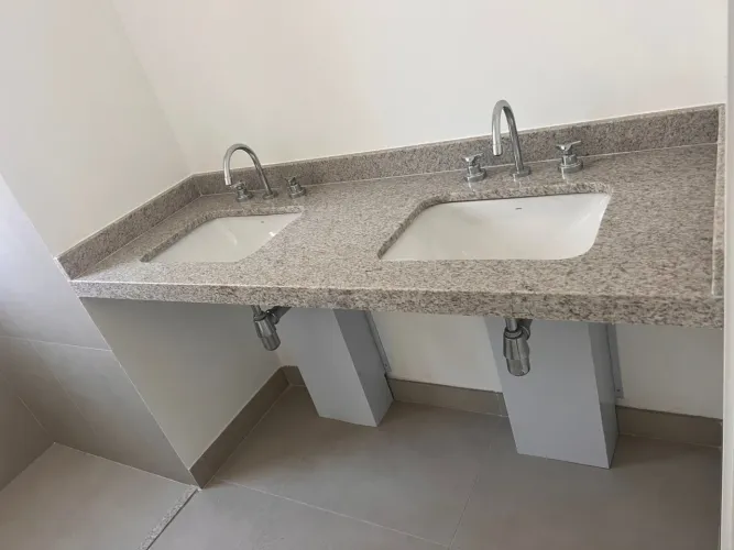 Bancada com pia dupla (itaunas branco)