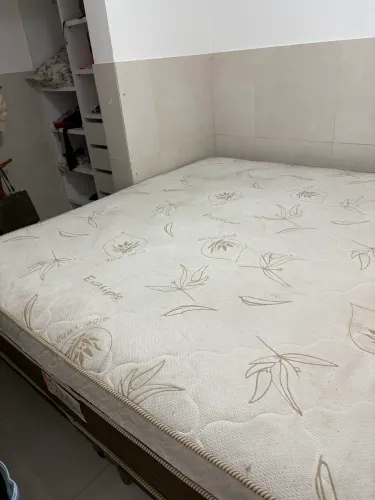 Cama king size