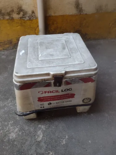Vende se baú