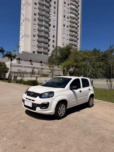 Fiat Uno Attractive 1.0 EVO Fire Flex 8V 5P 2020