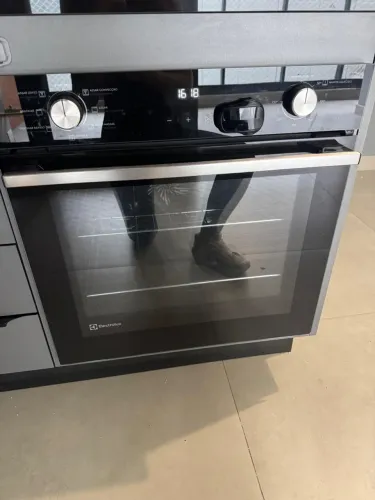Forno Elétrico de embutir Eletrolux praticamente novo!!!