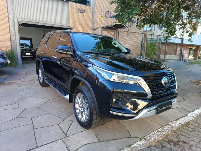 Toyota Hilux SW4 SRX 4X4 2.8 TDI 16V Dies. Aut. 2021