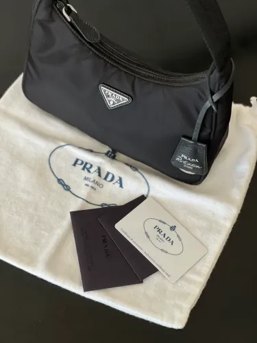 Bolsa Prada Re-edition 2000 Original