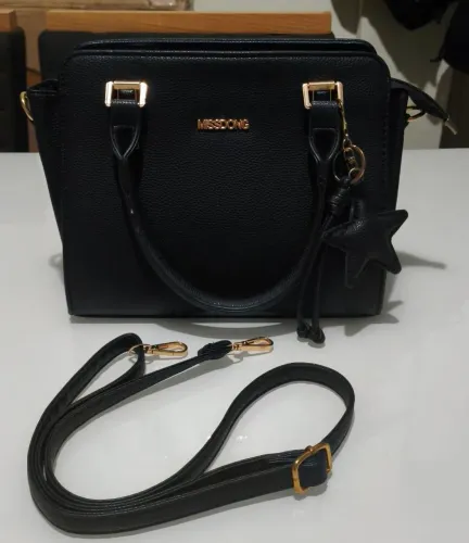 Bolsa feminina baú Miss Dong.