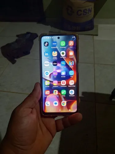 Estou vendendo porque comprei outro não tenho interesse em consertar