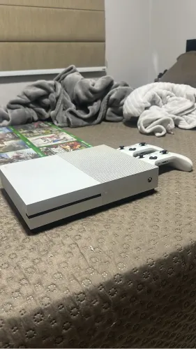 XBOX ONE S - branco