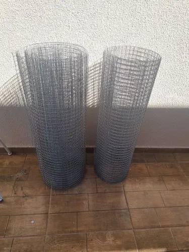 Tela de metal