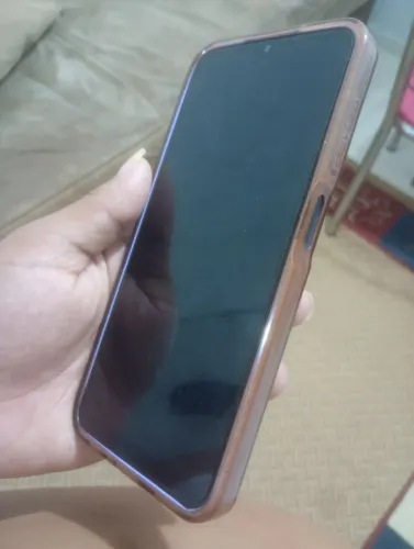 Celular A13 em ótimas condições sem trincado bem conservado