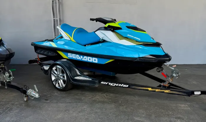 Jet ski Seadoo