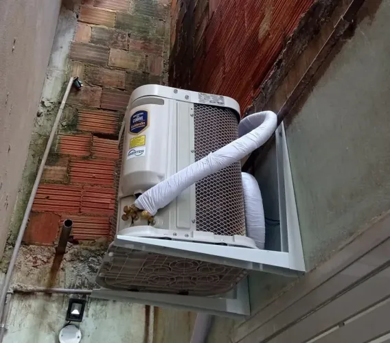 Faço Instalação de ar condicionado split