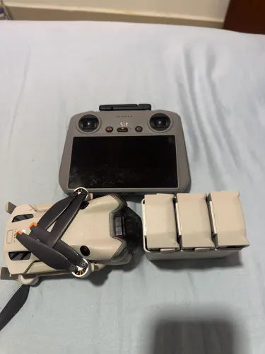 VENDO DRONE DJI MINI 4 PRO COM 04 BATERIAS , CONTROLE E ACESSÓRIOS 