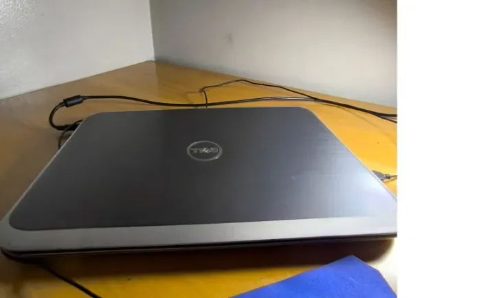 NOTEBOOK DELL INSPIRON i5