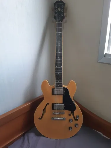 Guitarra Epiphone ES-339 semiacústica