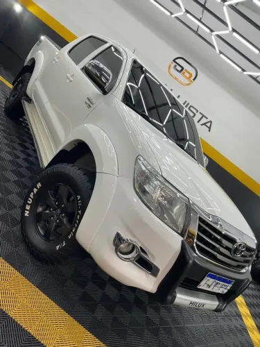 Toyota Hilux CD SRV 4X2 2.7 Flex 16V Aut. 2015