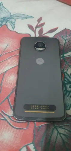 MOTO Z2 64GB PAROU DE FUNCIONAR, MAS VIBRA, TALVEZ SEJA TELA