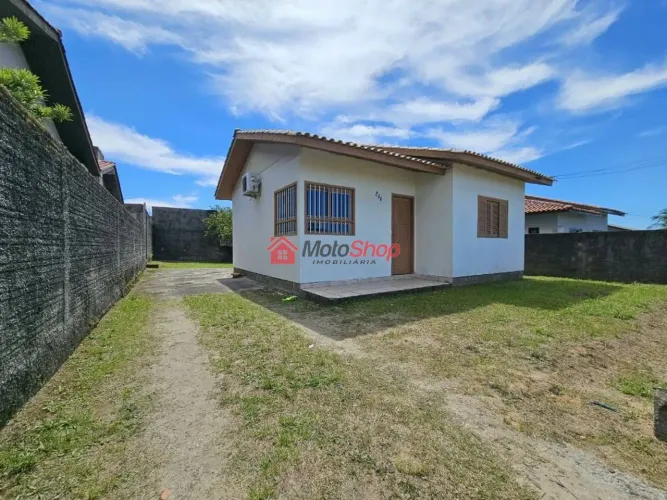 Casa com 2 dormitórios à venda, 47 m² por R$ 270.000,00 - Coloninha - Araranguá/SC
