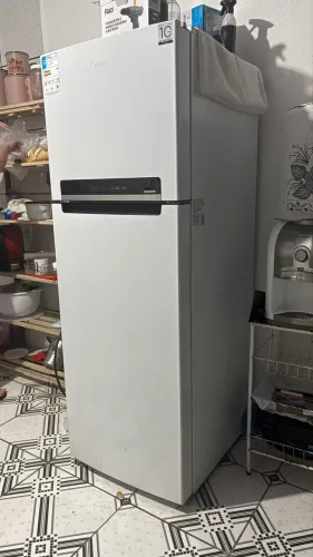 Geladeira Midea