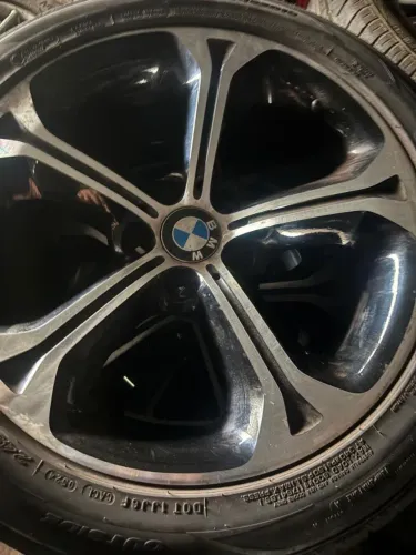 Rodas BMW 320 aro 18 pneus meia vida