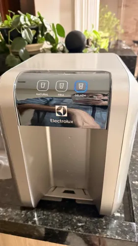 Purificador Electrolux Eletrônico Compacto Efficient Painel Digital Bivolt Cinza (PE11X