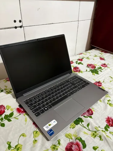Notebook lenovo i5