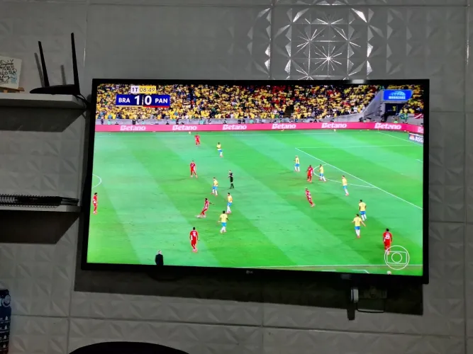 Tv LG 43 polegadas semi nova