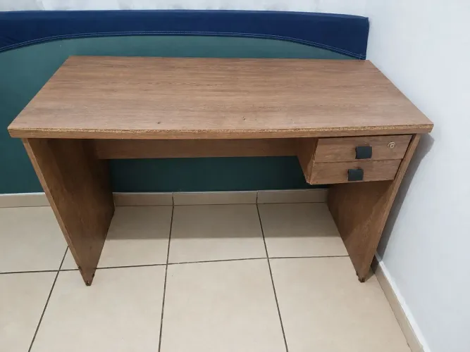 Mesa de Escritório/Estudo à Venda