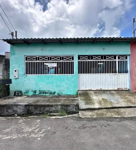 - Casa na Cidade Olímpica
