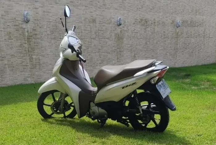 Vendo Honda Biz 2019 - Único Proprietário 