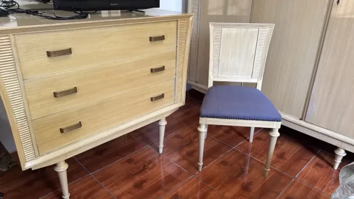 Jogo de quarto década de 60 cama casal guarda-roupa cômoda penteadeira banqueta e cadeira