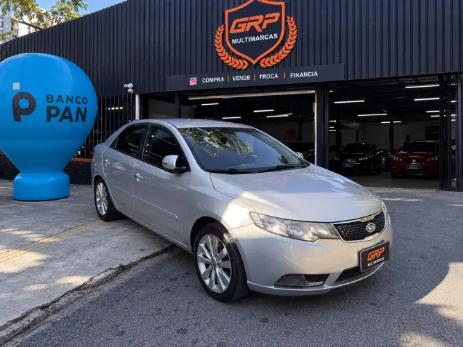 Kia Motors Cerato 1.6 16V Aut. 2013